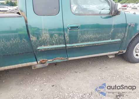 2000 Ford F-150 Work Series/Xl/Xlt from USA, damaged, VIN 2FTZX1727YCA85360